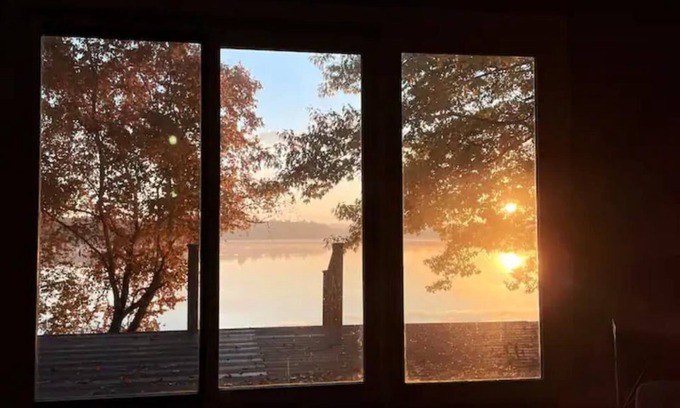 Deerwood Casa | Serenity on Serpent - Entire Home on Serpent Lake, Year-Round Enjoyment