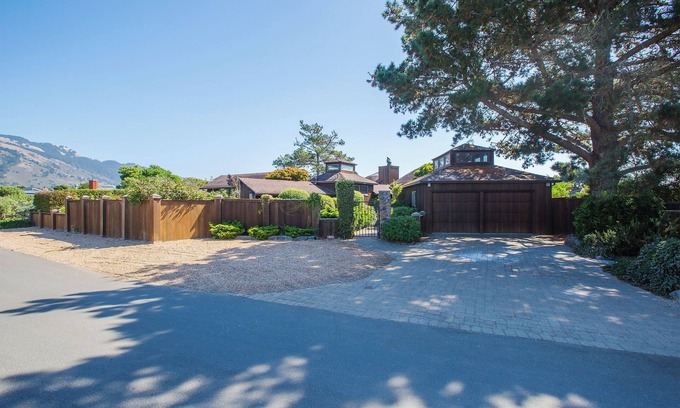 Stinson Beach Casa | Serenity on the Lagoon in charming Stinson Beach