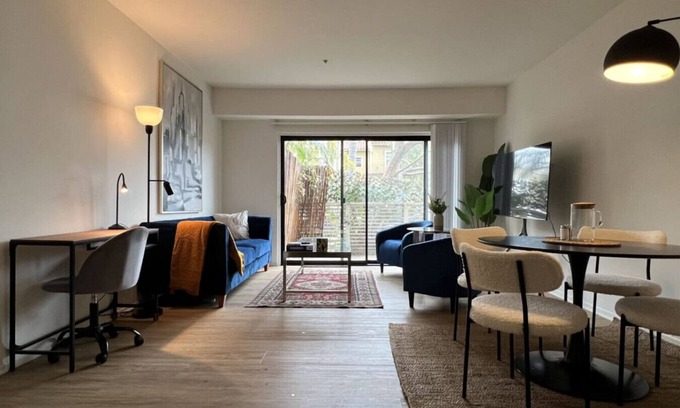 Wilshire Montana Apartamento | Serenity Retreat in Santa Monica