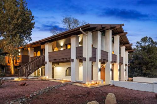 West Sedona Casa | Serenity Retreat Sedona with Hot Tub Games & Firepit