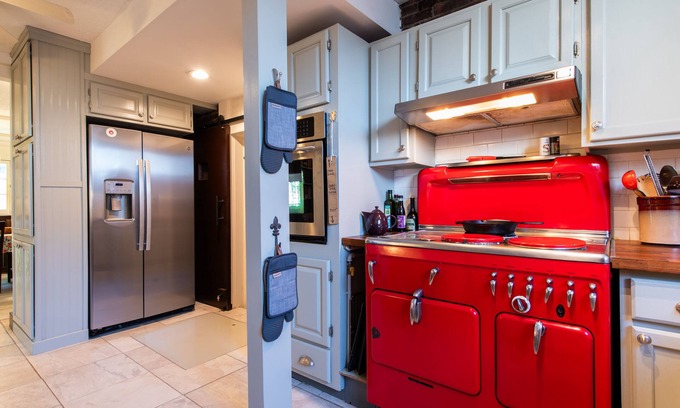 Jeffersonville Casa | Serenity Retreat: Feng Shui 1BR/1BA Oasis- 2 miles from Louisville!