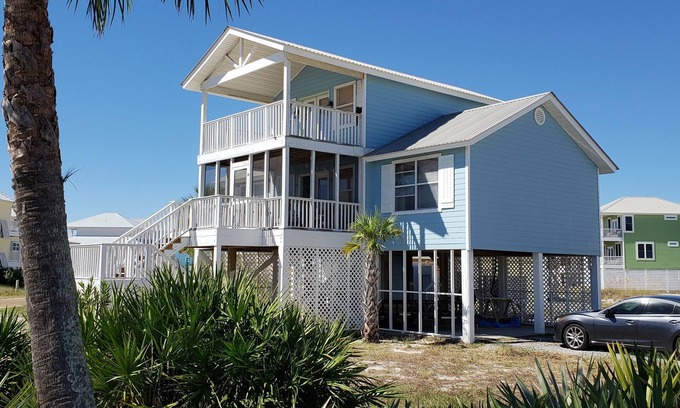 Morgantown Casa | ¡Recientemente renovado! Serenity Sands Beach House - Excelente ubicación y vistas!