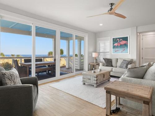 Palm Harbor Casa | Serenity Shores at Surfview Paradise