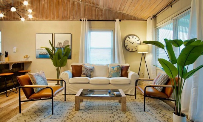 Surfside Beach Casa | Serenity Sol ※ Surfside Charmer Near Beach & Jetty