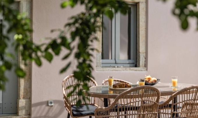 Aperathos Casa | Serenity Village