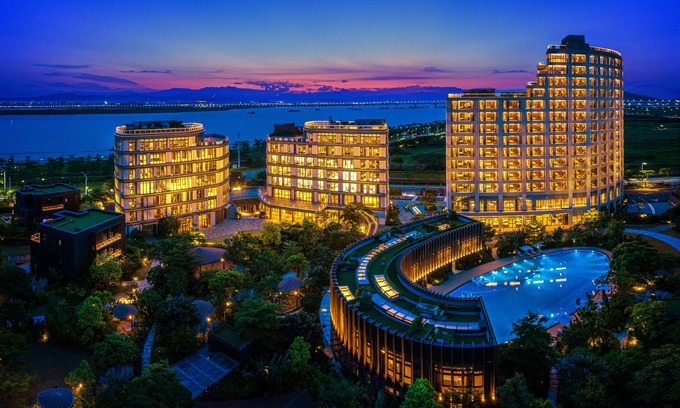 Xiangzhou District Hotel | Serensia Woods