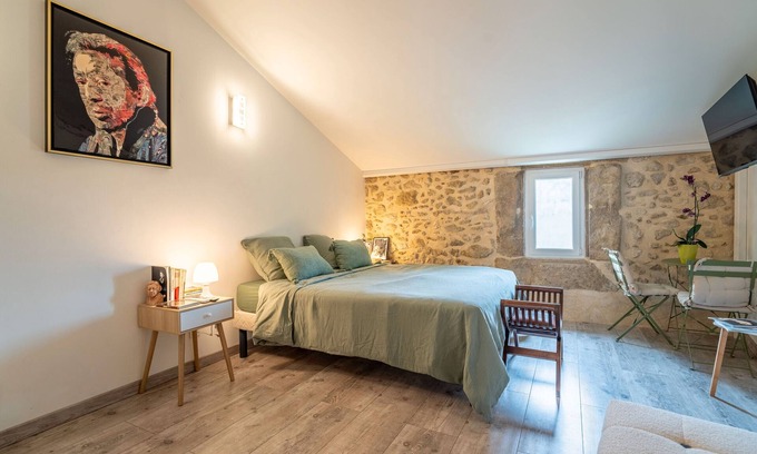 Lespignan Apartamento | Serge and Jane, Kinky Room with SPA