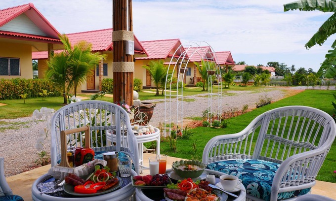 Pak Nam Pran Hotel | Sermsuk Resort