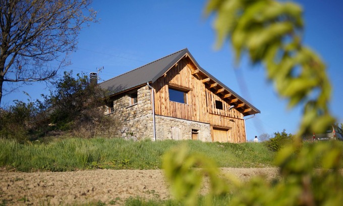 Chorges Chalet De Esquí | Serre-Ponçon mountain chalet, large plot of land
