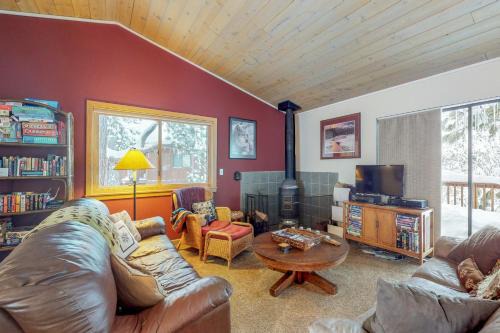 Truckee Casa | Serventi Tahoe Donner Cabin