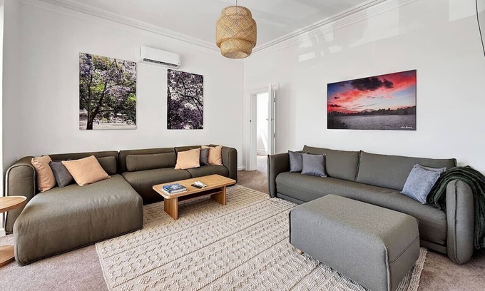 North Sydney Apartamento | Serviced Luxury Condo, Parkside, moments to metro