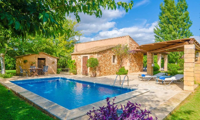 Algaida Villa | SES TENDES - Villa con piscina privada y hermoso jardín. WiFi Gratis