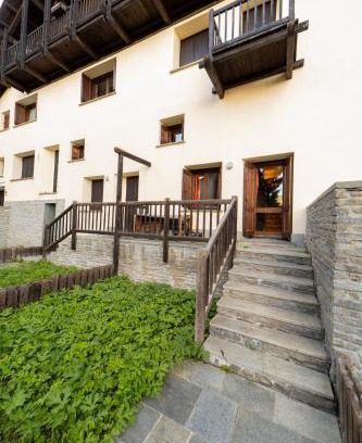 Grangesises Apartamento | Sestriere Ski Base, Navetta GRATIS, Parcheggio Privato