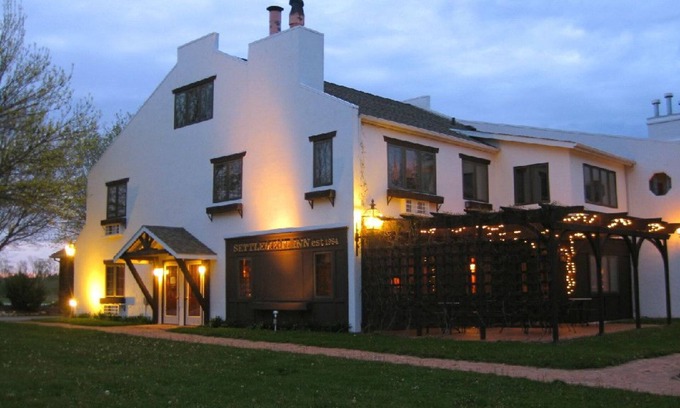 Fish Creek Cama Y Desayuno | Settlement Courtyard Inn & Lavender Spa