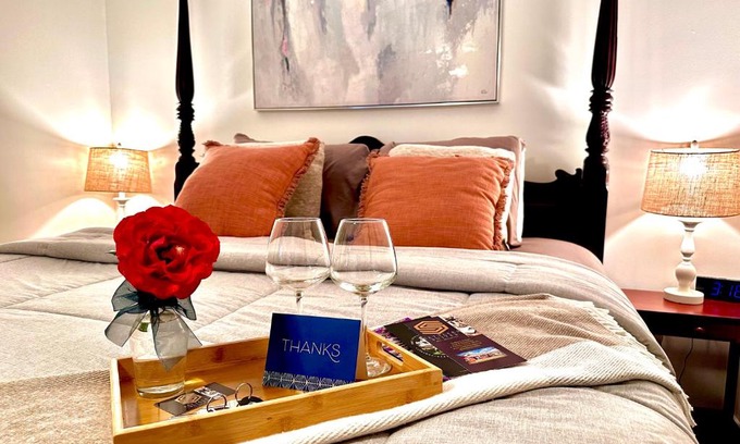 Historic Old Town Cama Y Desayuno | Settlers Suites