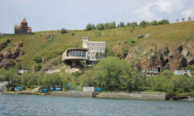 Sevan Hotel | Sevan Writers House