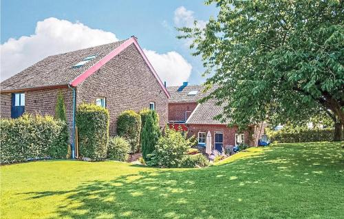 Remersdaal Casa | Seven-Bedroom Holiday Home In Remersdaal