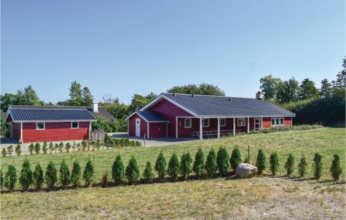 Østerskov Casa | Seven-Bedroom Holiday Home In Humble