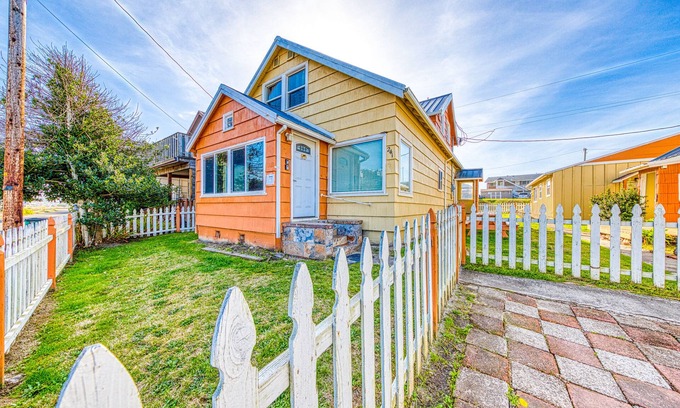 Rockaway Beach Cabina | Siete casas acogedoras separadas - minutos de la playa y el centro - perros bienvenidos!