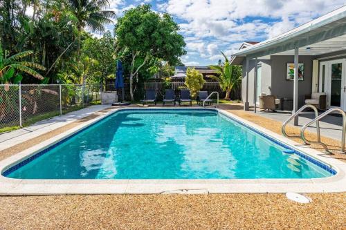 Palm Aire Village West Casa | Seven Heaven Fort Lauderdale - 3 Dorms & Heated Pool