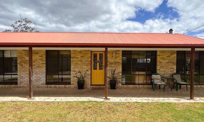 Seven Mile Beach Casa | Seven Mile Beach House - 5 minutes to the Airport