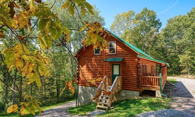 Nelsonville Cabina | Seven Pines Cabin - Secluded in Hocking Hills