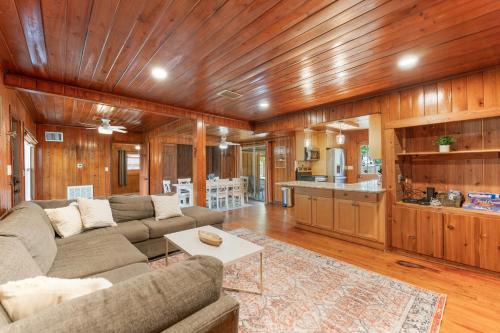 Chassahowitzka Casa | Seven Sisters Hideaway
