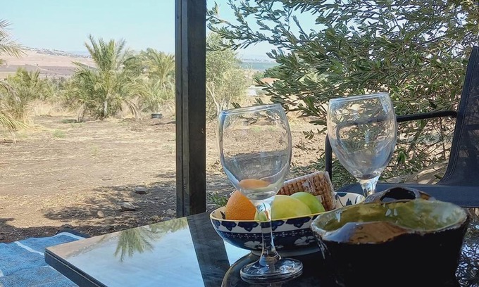 Yavne'el Chalet De Esquí | Seventh Heaven בקתת עץ זוגית מבודדת בלב מטע זיתים