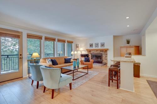 Bend Apartamento | Seventh Mountain Condo with Resort Amenities!