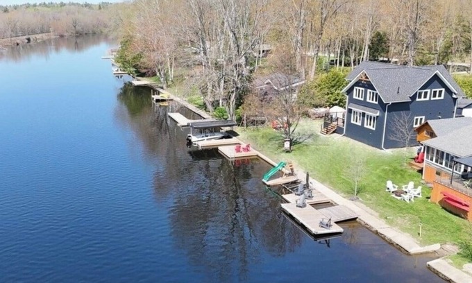 Severn Bridge Cabaña | Severn River Luxury Retreat, 3 bds, 2,5 bath, sleeps 9 ppl, dogs welcome!