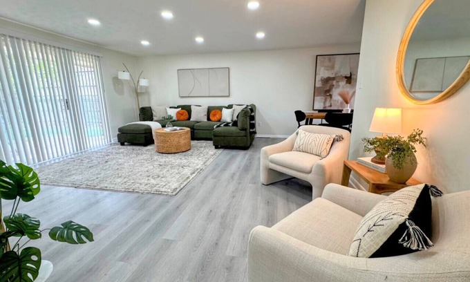 Reynoldsburg Casa | SFH | Garage | Fenced Yard | Quiet Neighborhood