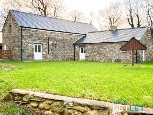 Milford Haven Casa | Sgubor Sgiwiff - Luxury Family Rural Retreat in Pembrokeshire