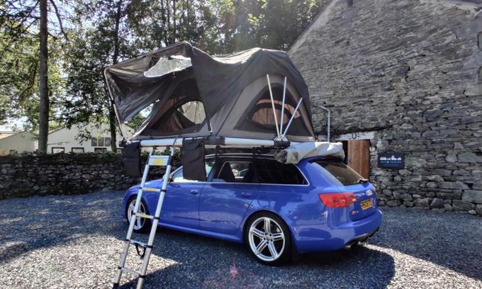Hawkshead Otro | Shackleton Rooftop Tent Rental from ElectricExplorers