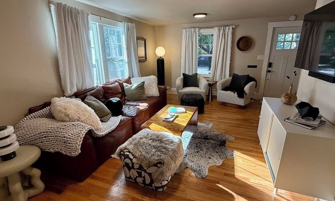 Historic Fort Collins High School Casa | Shade Tree Bungalow | Old Town, Yard & Garage