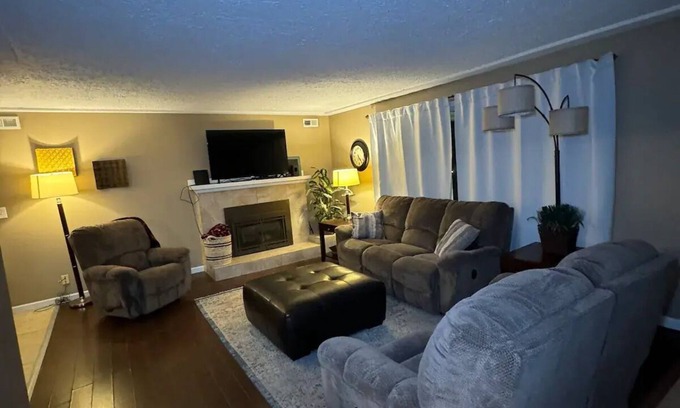 Spokane Hotel | Shadle area home. 3 bed-2bath