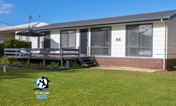 Goolwa Beach Casa | Shaka – Seaside Retreat with Relaxing Vibes and Beach Access