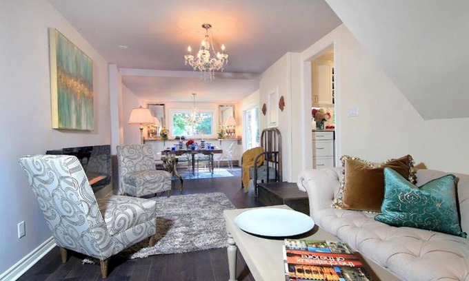 Historic Old Town Casa | Shakespeare Cottage Licence zero ten 2020
