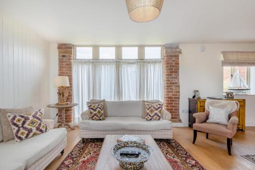 Lincoln Casa | Shakespeare Cottage