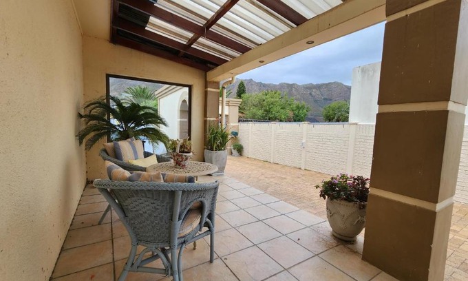 Gordon's Bay Casa | Shalom On The Bay