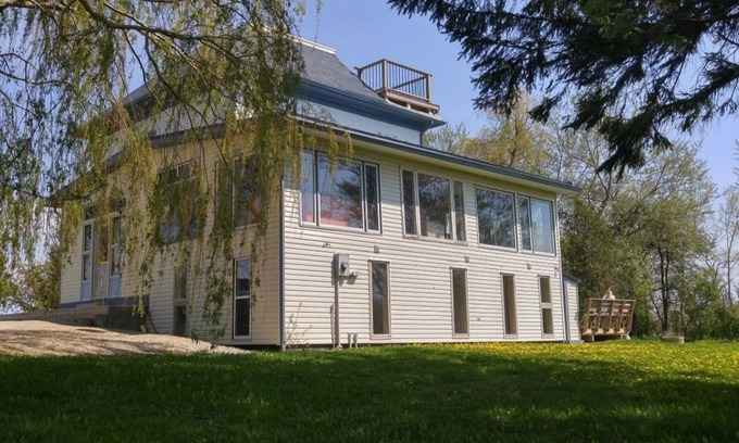 Ashfield-Colborne-Wawanosh Casa | ¡Shamrock Beach Cottage de 8 habitaciones cerca de la costa oeste de arena de Ontario!