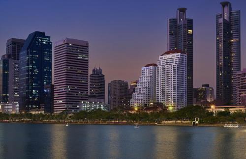 Bangkok Central Business District Hotel | Shama Lakeview Asoke Bangkok