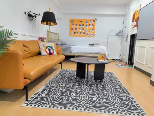 Huaihai Road Commercial Area Apartamento | Shanghai Hills & Zinn Changle Road Homestay Near Line1 & Line12 South Shanxi Rd