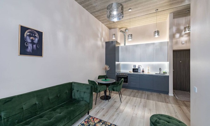 Kaunas Apartamento | Shanti barracks apartment 2 by Polo Apartments