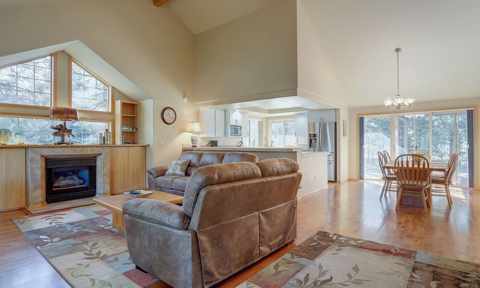 Sunriver Casa | 13 Ollalie - Pases SHARC, Chimenea, King Master Suite, Se aceptan mascotas