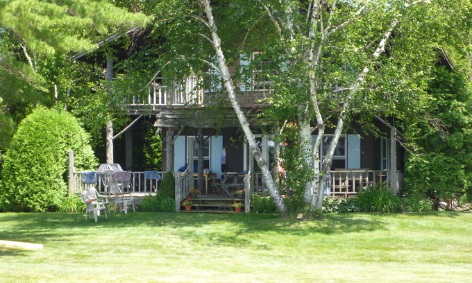 Petoskey Cabaña | Cabaña conjunta y cabaña de invitados