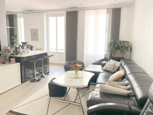 Quartier du Port Casa | Shared Duplex Apartment Nice-Port