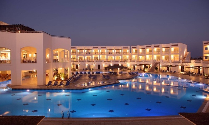 Sharm El Sheikh Complejo | Sharm El Sheikh Getaway | 4 Pool Rooms + Spa, Karaoke, Diving & All Meals