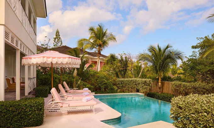 Dunmore Town Complejo | Sharon's House 3 bed / 3 bath home & 1 bed / 1 bath guest cottage & plunge pool