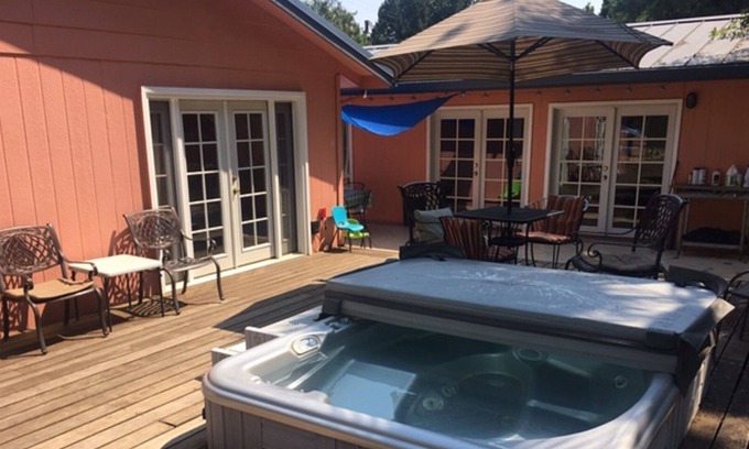 Lakehead-Lakeshore Casa | Shasta Lake Sun House Lodge