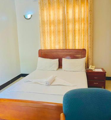 Dar es Salaam Cama Y Desayuno | Shavilla Hotel
